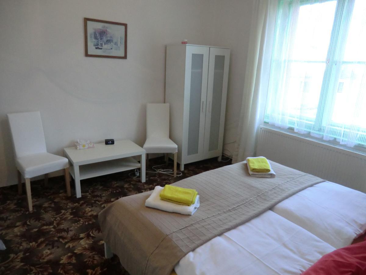 Hotel Orbis Praga Esterno foto