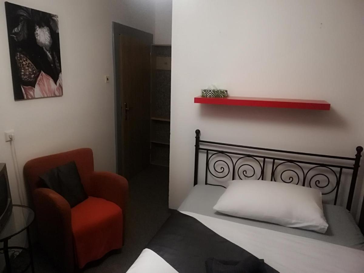 Hotel Orbis Praga Esterno foto